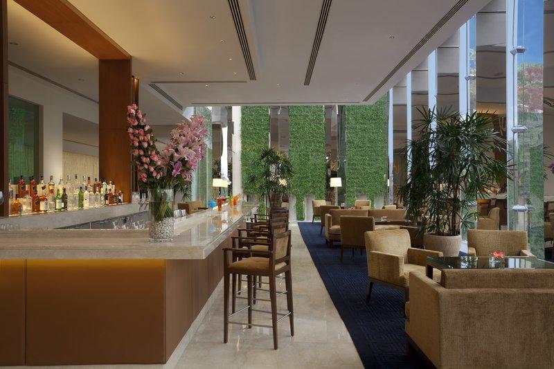 Trident Gurgaon Hotel Restaurant photo The Bar