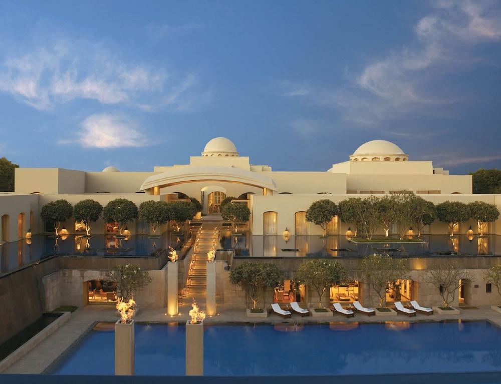 Trident Gurgaon Hotel Exterior photo The Oberoi, Gurgaon