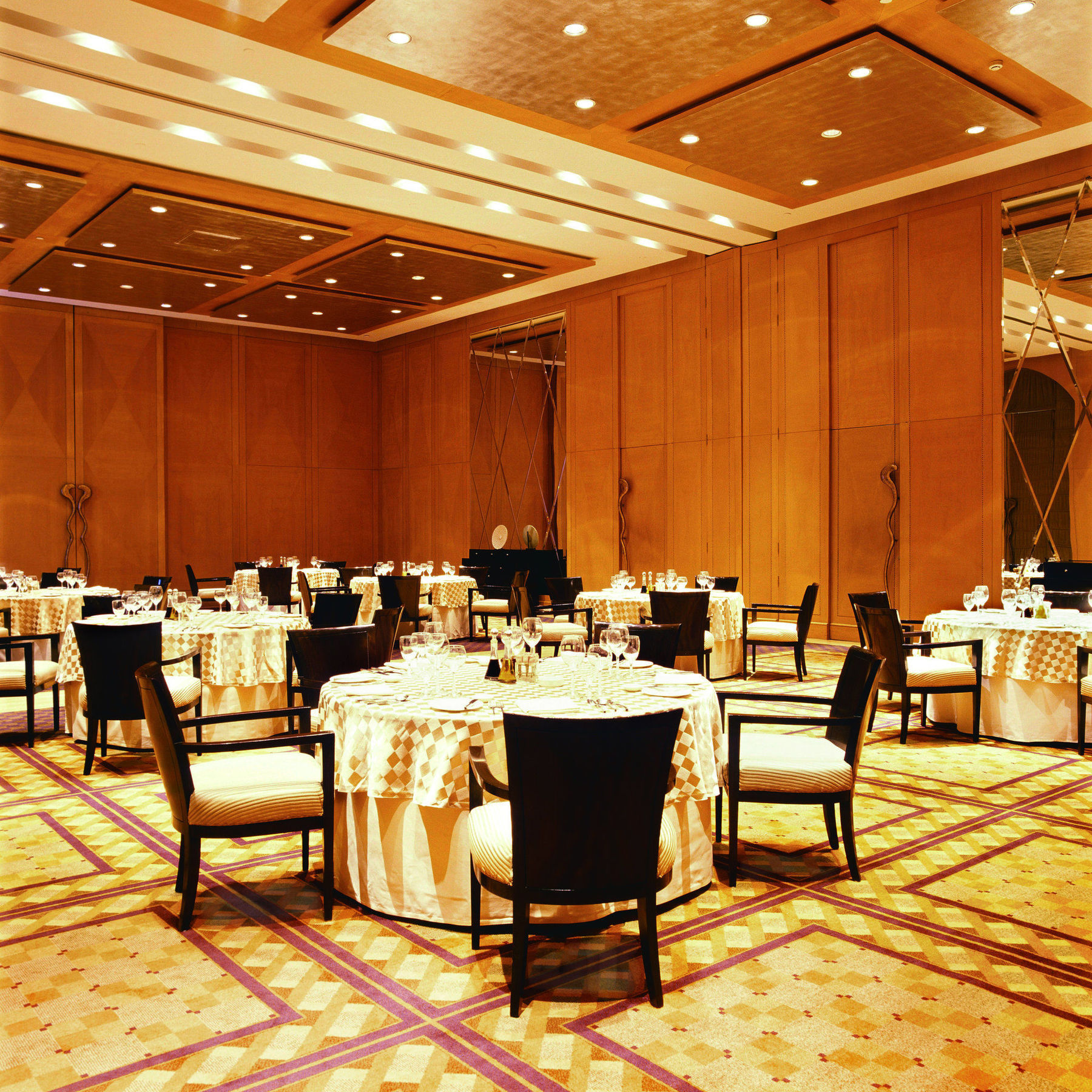 Trident Gurgaon Hotel Restaurant photo The ballroom