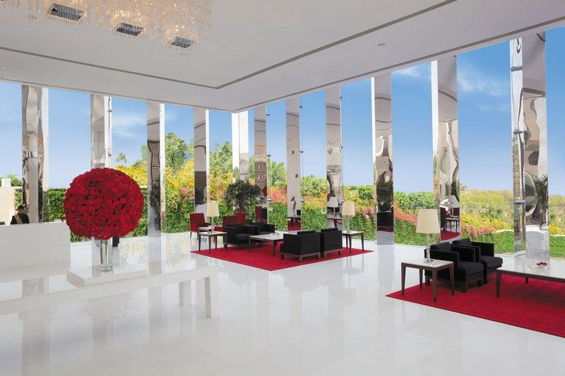 Trident Gurgaon Hotel Interior photo The lobby of the hotel