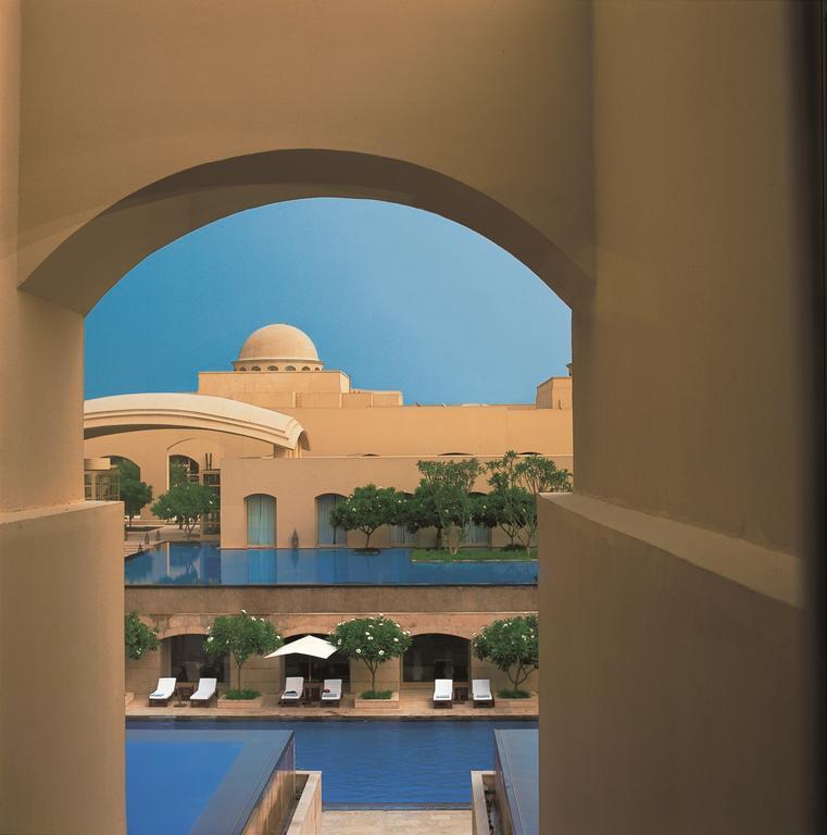 Trident Gurgaon Hotel Exterior photo The Oberoi, Dubai