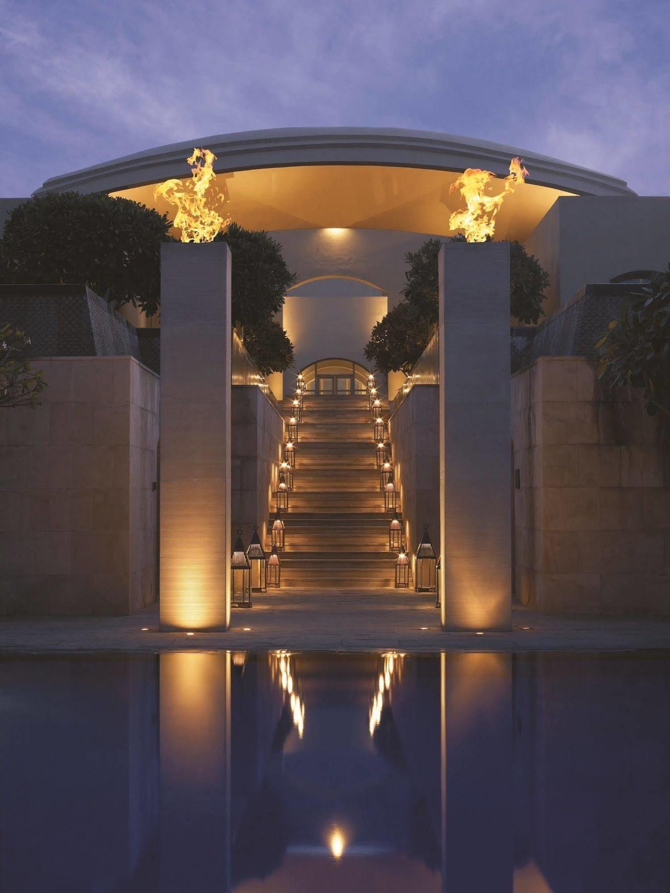 Trident Gurgaon Hotel Exterior photo The staircase at the entrance of the hotel